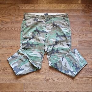 Levis 569 Men's Camouflage Pants Size 42/30